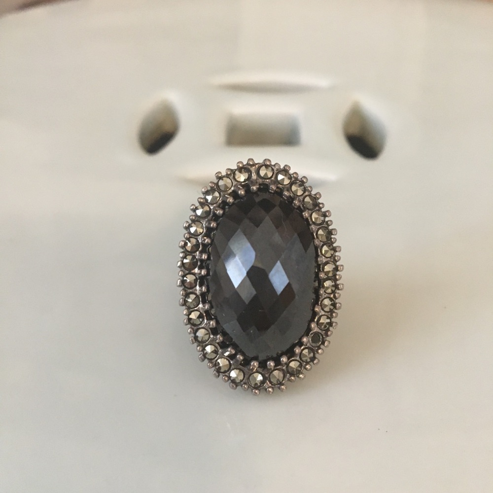 🌳🕊ANTHROPOLOGIE ~ ring - Picture 3 of 4